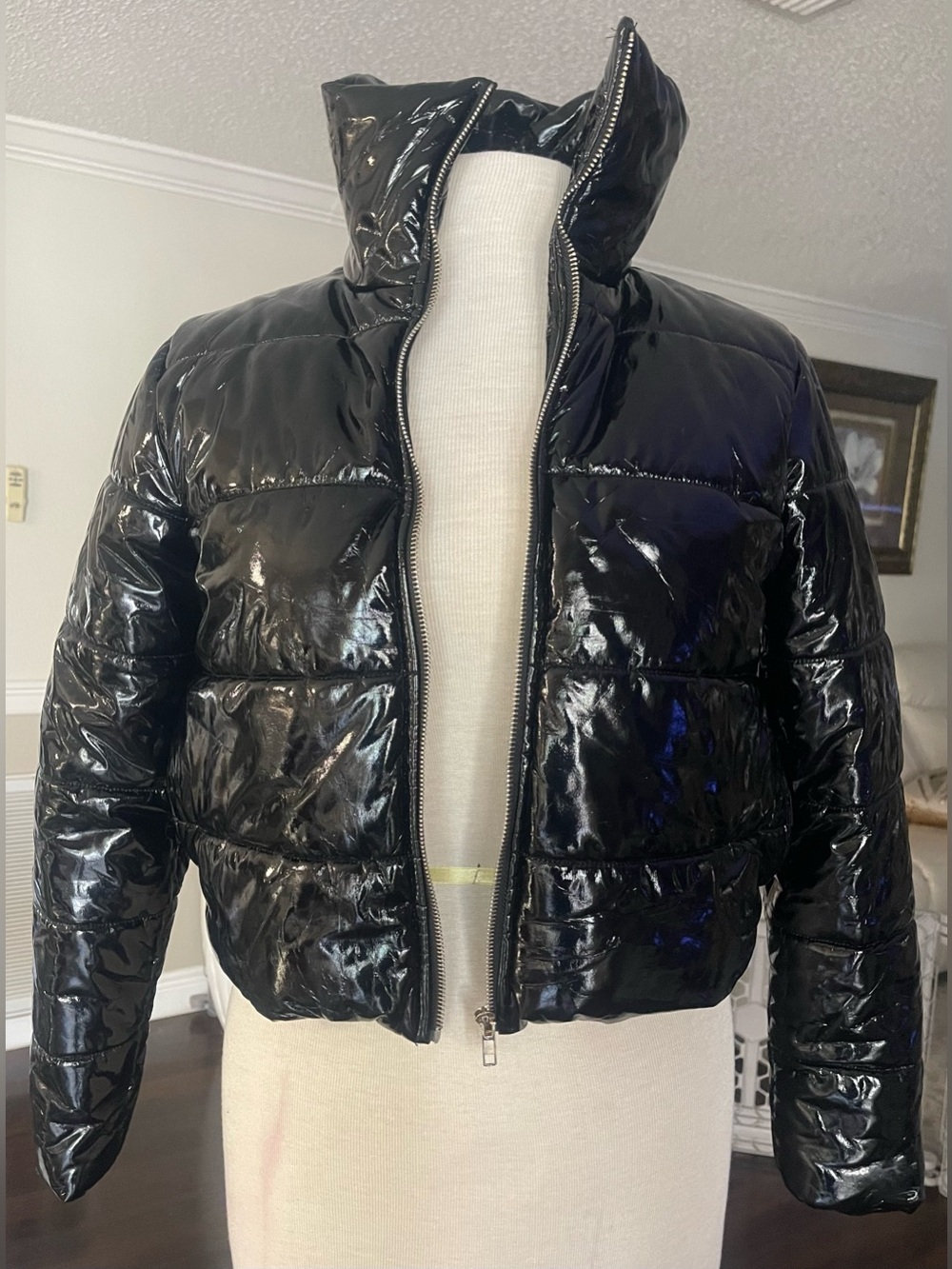 Women's Black High-Gloss Puffer Jacket